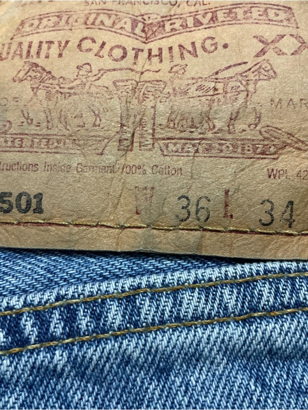 Vintage Levi’s 501 button fly light wash straight leg jeans 34 x 34 - Picture 7 of 7